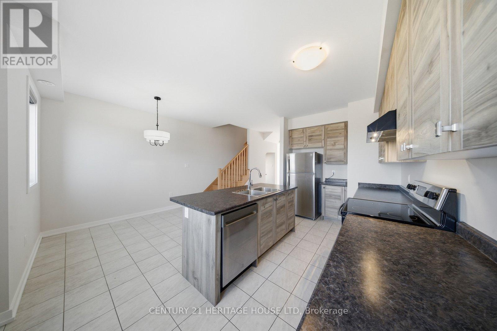19 Baskett Street, Brantford, Ontario  N3T 0W4 - Photo 8 - X12894412