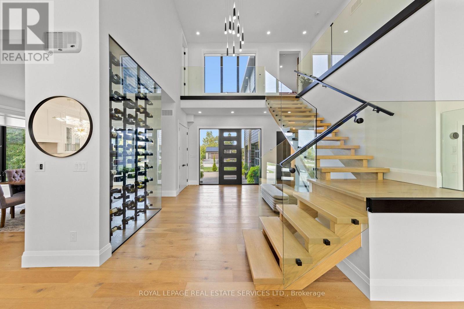 118 Barton Boulevard, Blue Mountains, Ontario  N0H 1J0 - Photo 4 - X12894418