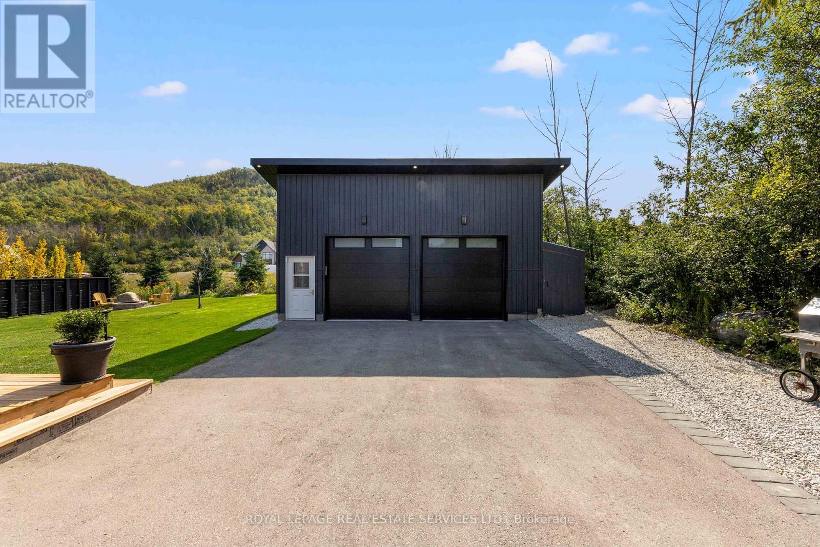 118 Barton Boulevard, Blue Mountains, Ontario  N0H 1J0 - Photo 45 - X12894418