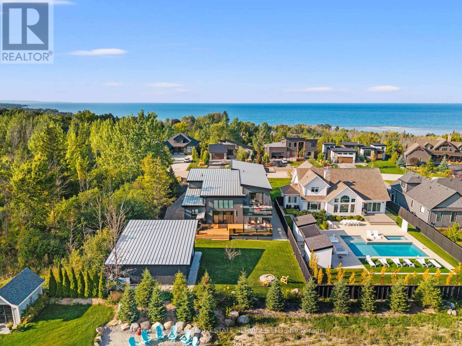 118 Barton Boulevard, Blue Mountains, Ontario  N0H 1J0 - Photo 46 - X12894418