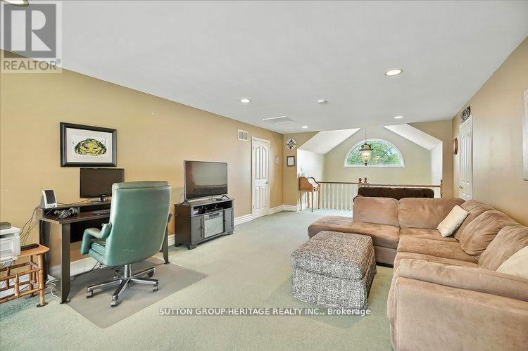 400 Front Street Sw, Kawartha Lakes (Bobcaygeon), Ontario  K0M 1A0 - Photo 34 - X12894424