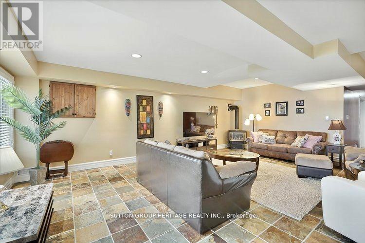 400 Front Street Sw, Kawartha Lakes (Bobcaygeon), Ontario  K0M 1L0 - Photo 36 - X12894432