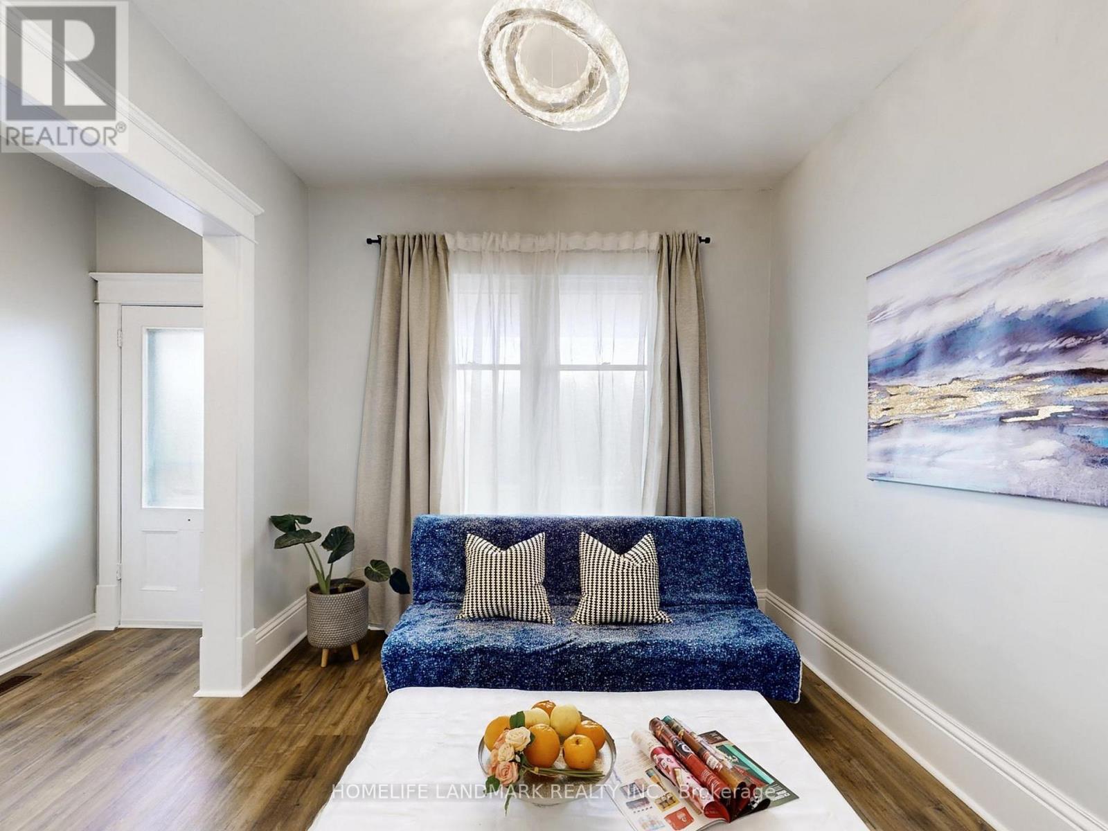 674 Colborne Street E, Brantford, Ontario  N3S 3P9 - Photo 2 - X12894484