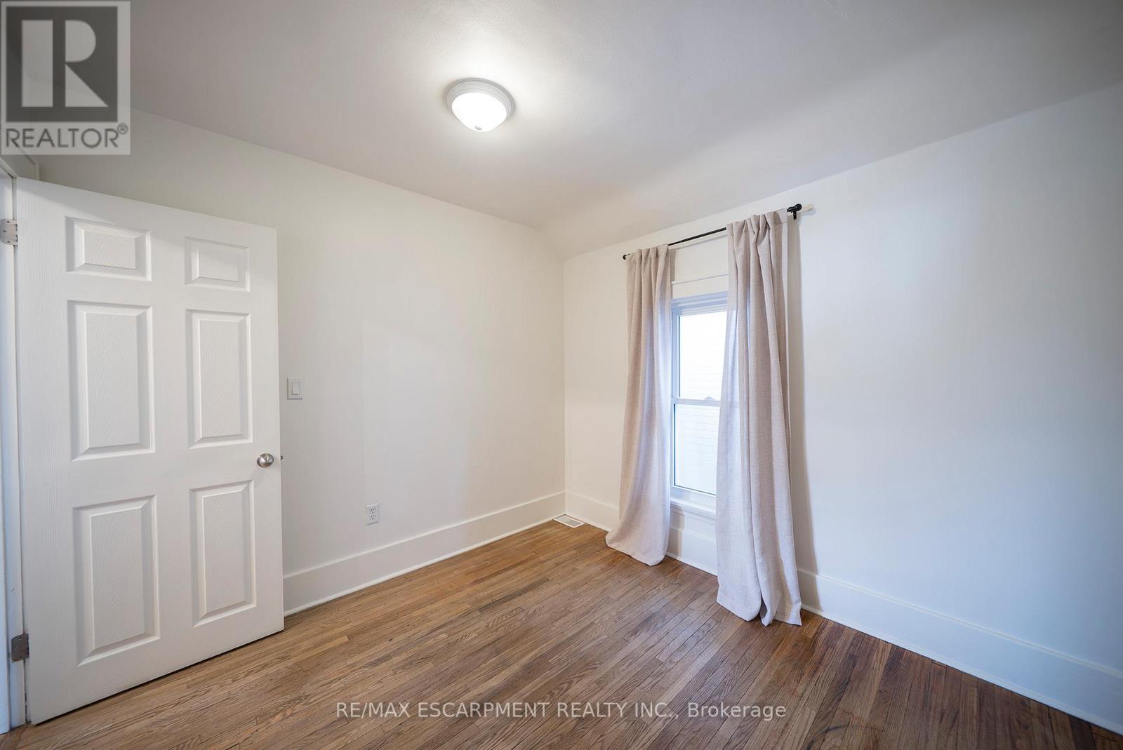 65 1/2 Dundas Street, Brantford, Ontario  N3R 1S2 - Photo 24 - X12894512