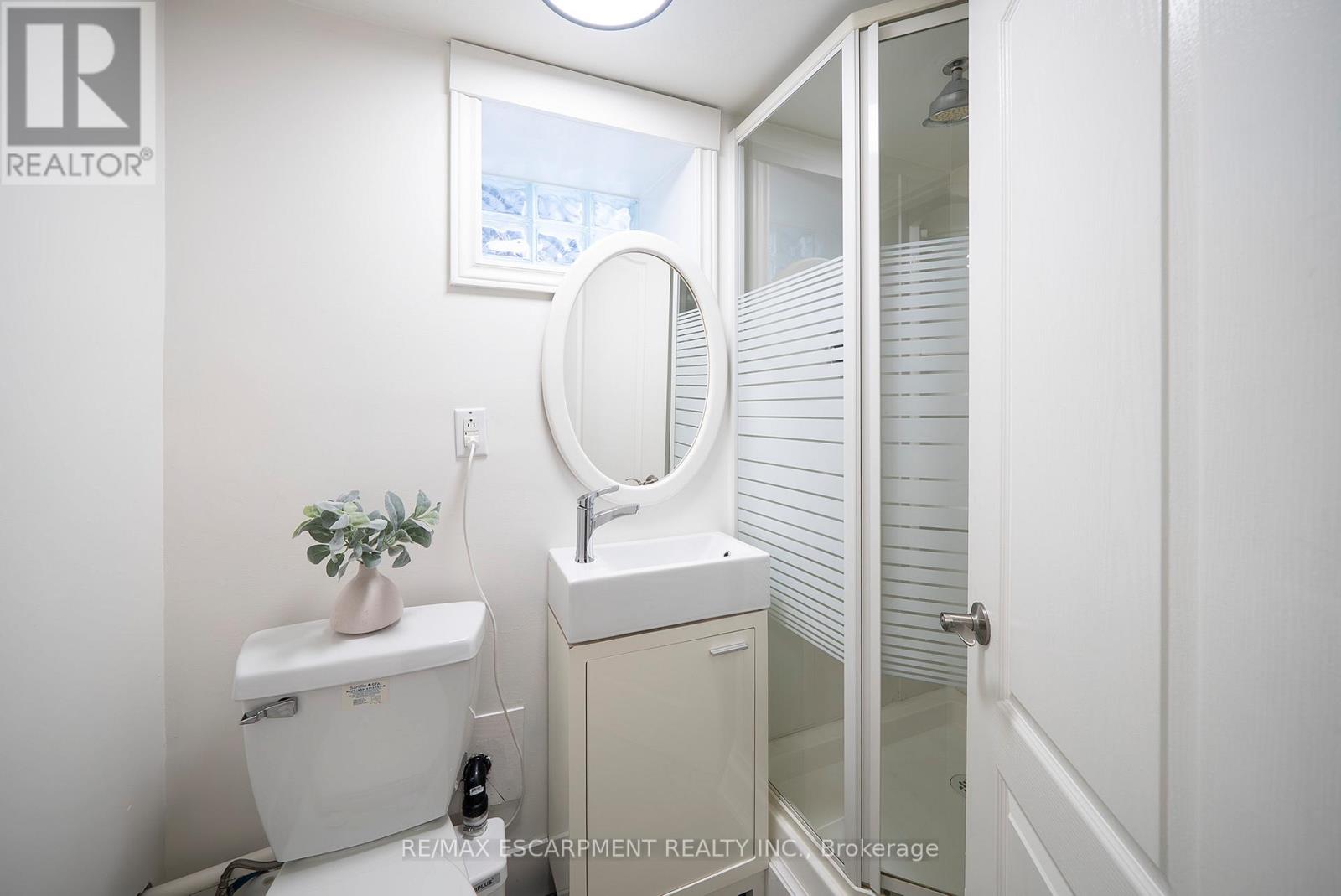 65 1/2 Dundas Street, Brantford, Ontario  N3R 1S2 - Photo 28 - X12894512