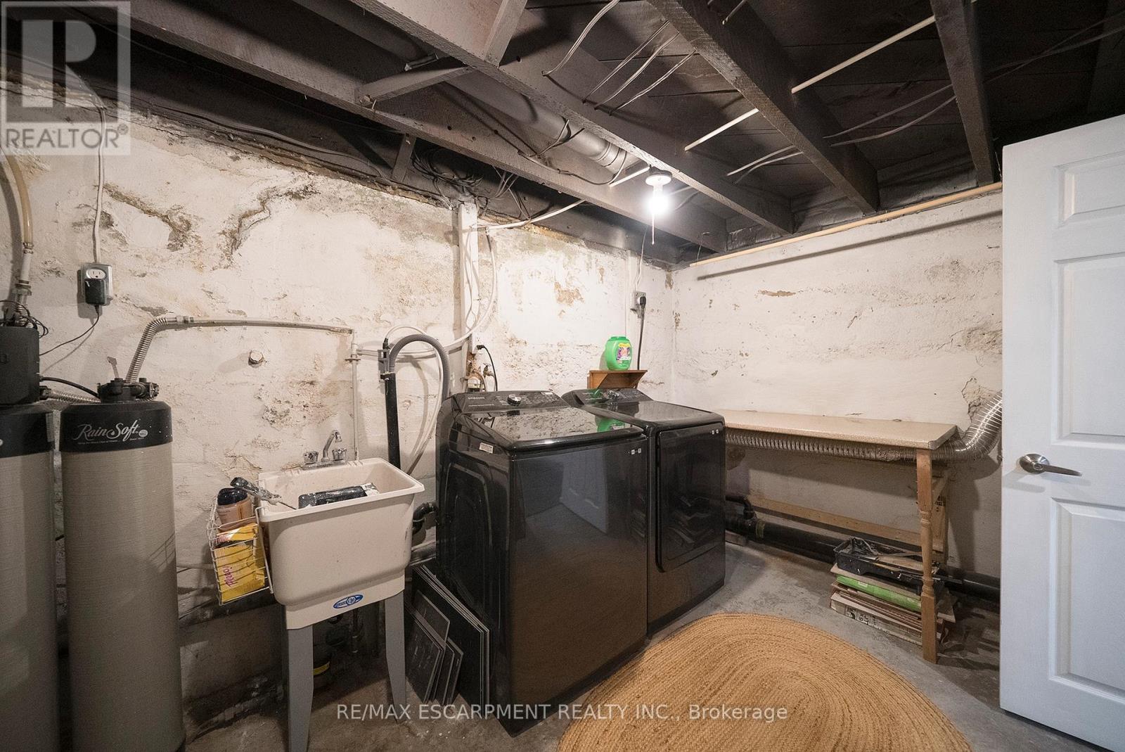 65 1/2 Dundas Street, Brantford, Ontario  N3R 1S2 - Photo 29 - X12894512