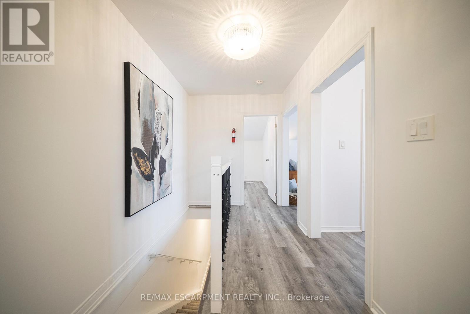 171 Drummond Street, Brantford, Ontario  N3S 6A6 - Photo 6 - X12894524