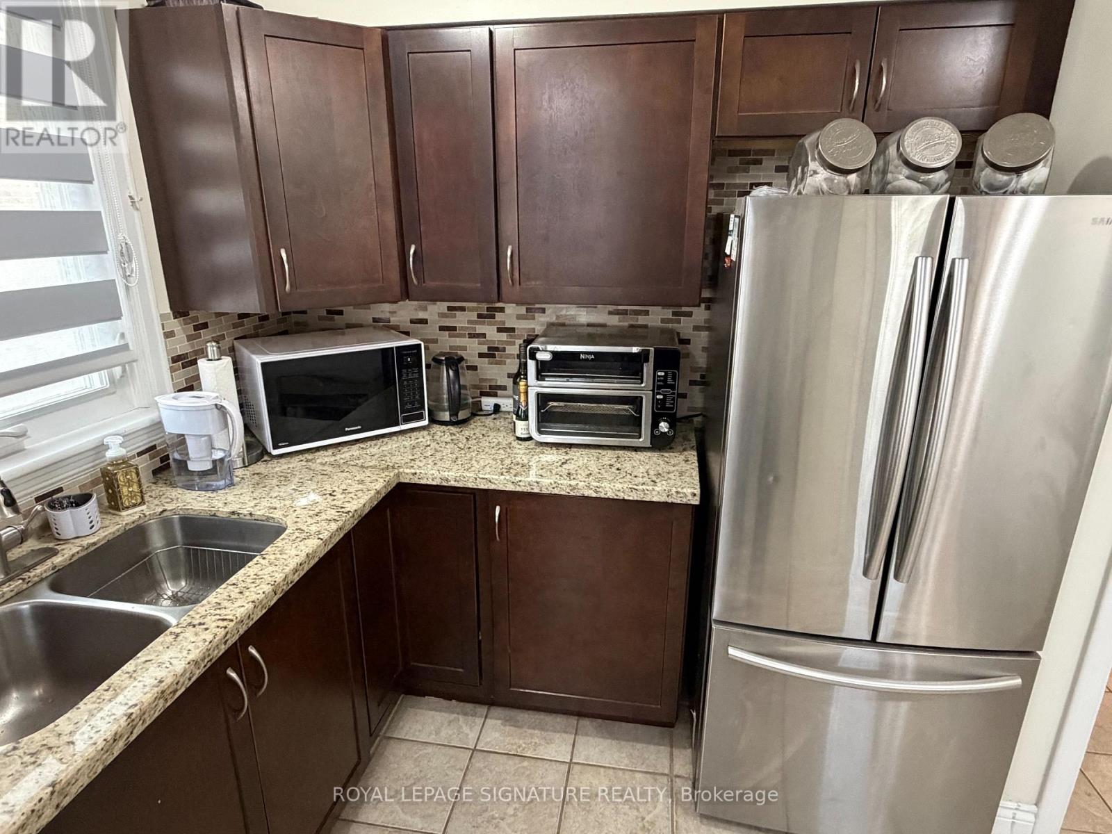 69 Glenmount Avenue, Hamilton (Ainslie Wood), Ontario  L8S 2L3 - Photo 10 - X12894528