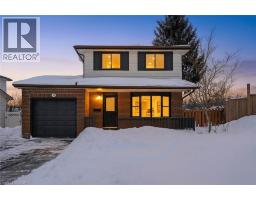 21 FOREST GLEN Court, Kitchener, Ontario