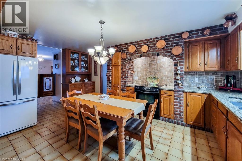 52 Elena Court, Hamilton, Ontario  L9C 7P7 - Photo 16 - 40812360