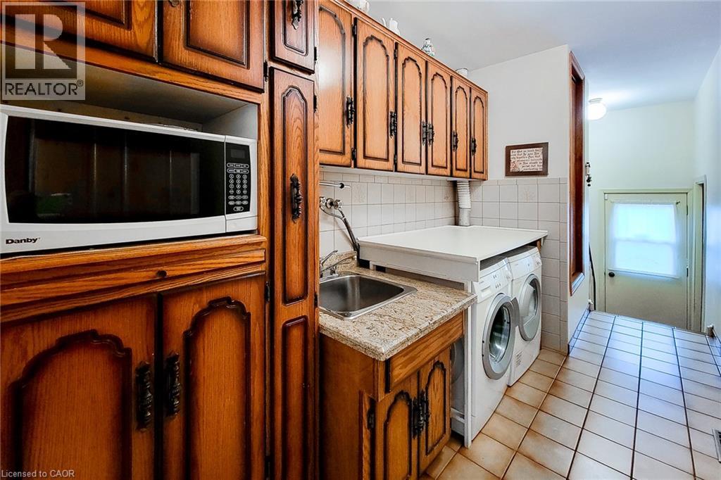 52 Elena Court, Hamilton, Ontario  L9C 7P7 - Photo 33 - 40812360