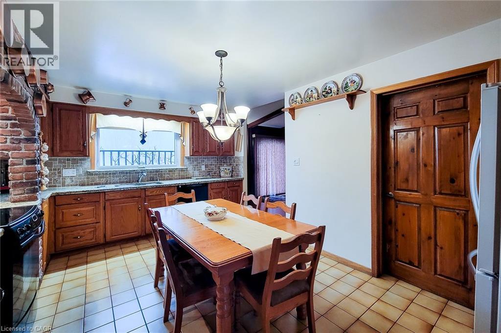 52 Elena Court, Hamilton, Ontario  L9C 7P7 - Photo 15 - 40812360