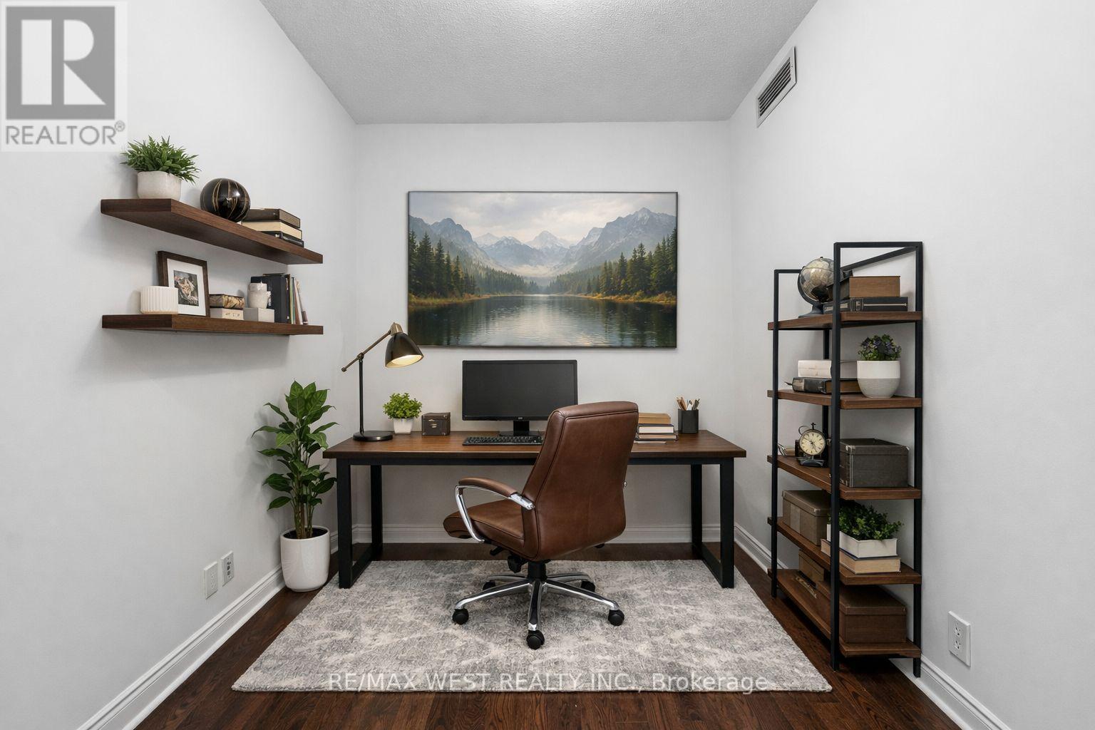 511 - 25 Earlington Avenue, Toronto, Ontario  M8X 3A3 - Photo 4 - W12865414