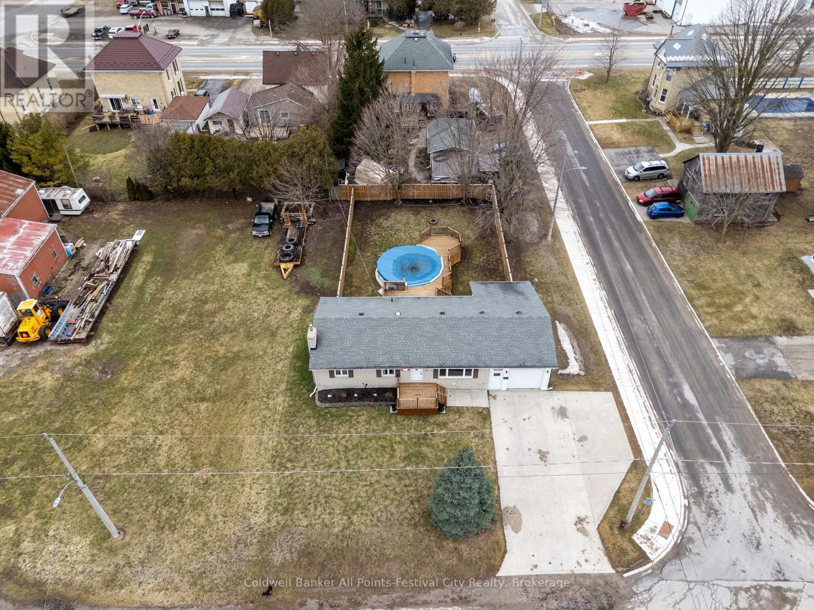 72 Lorne Avenue, Bluewater, Ontario  N0M 1X0 - Photo 42 - X12780430