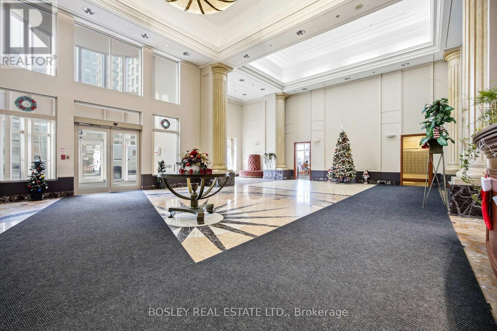 1711 - 8 Lee Centre Drive, Toronto, Ontario  M1H 3H8 - Photo 4 - E12828272