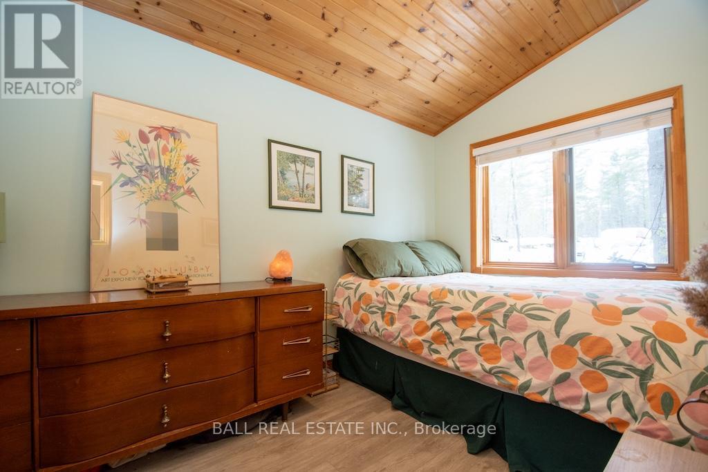 1084 Duck Pond Lane, Douro-Dummer, Ontario  K0L 2H0 - Photo 16 - X12894558