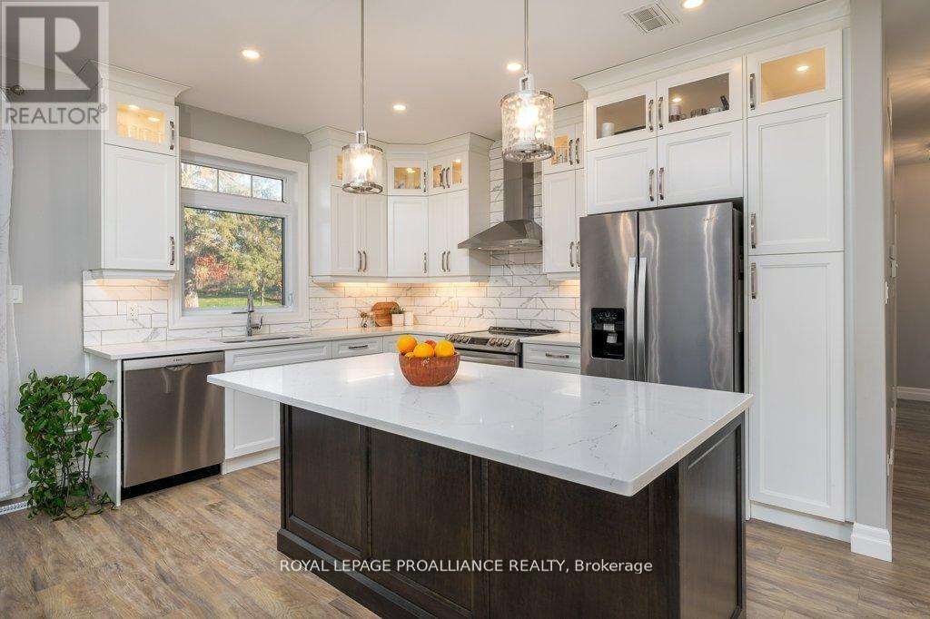 50 Stonegate Crescent, Quinte West, Ontario  K0K 2C0 - Photo 11 - X12894650