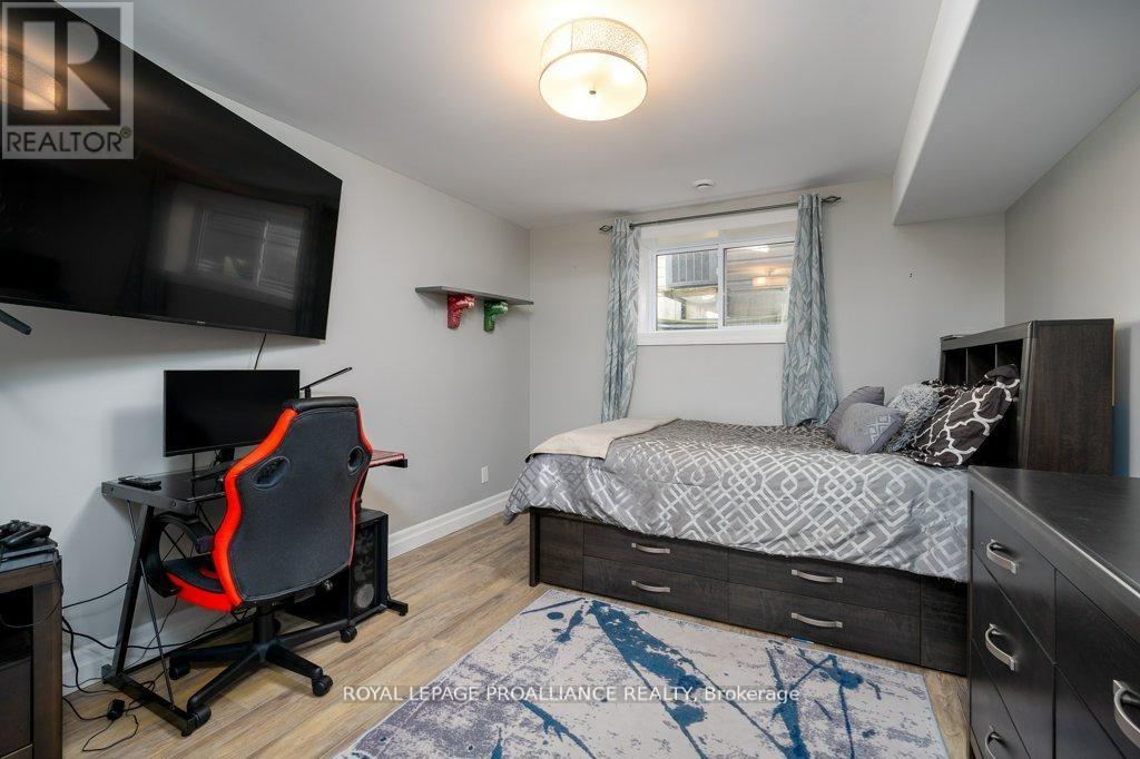 50 Stonegate Crescent, Quinte West, Ontario  K0K 2C0 - Photo 27 - X12894650