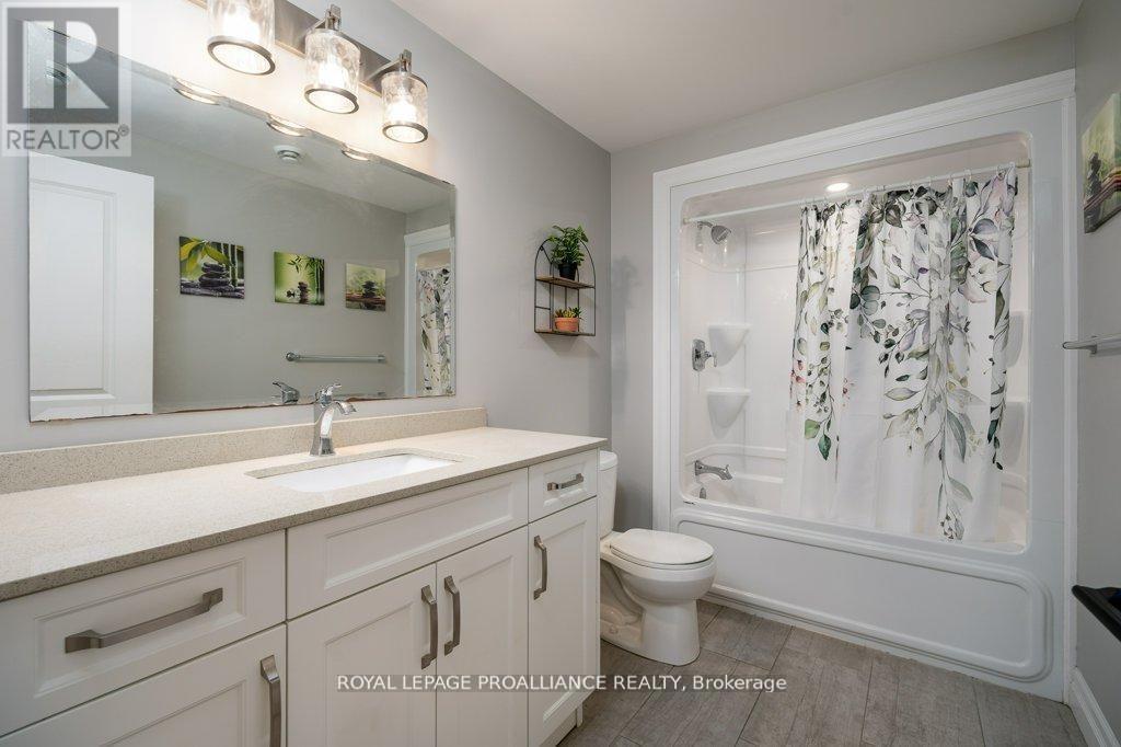 50 Stonegate Crescent, Quinte West, Ontario  K0K 2C0 - Photo 29 - X12894650