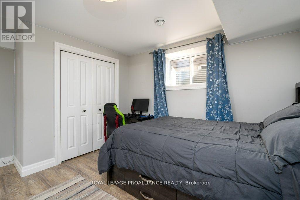 50 Stonegate Crescent, Quinte West, Ontario  K0K 2C0 - Photo 33 - X12894650