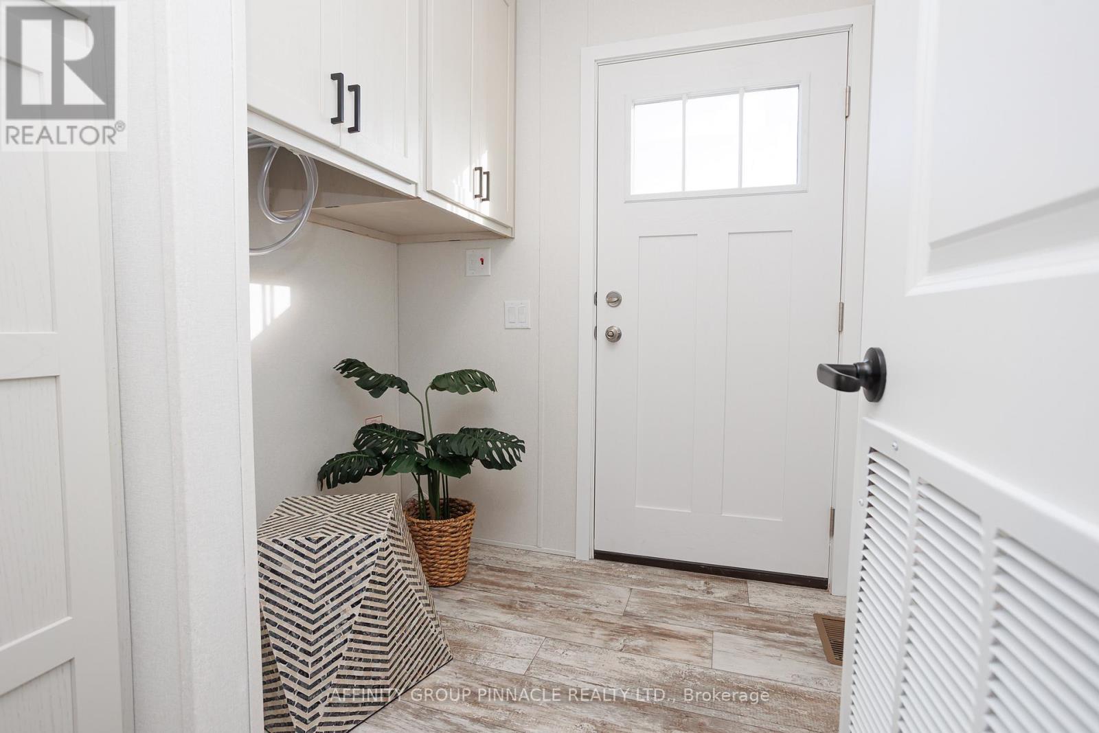 1 Vista Drive, Kawartha Lakes (Lindsay), Ontario  K9V 0H7 - Photo 27 - X12894660