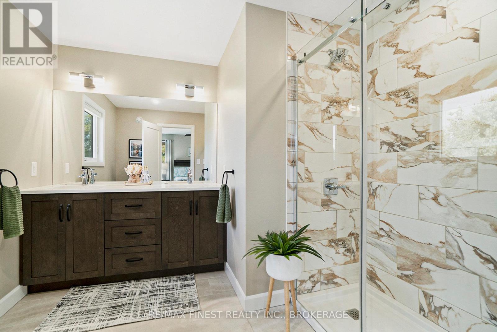 10541 Wylie Way, North Dundas, Ontario  K0E 1S0 - Photo 20 - X12894552