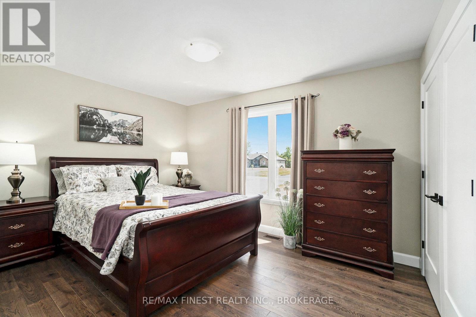 10541 Wylie Way, North Dundas, Ontario  K0E 1S0 - Photo 21 - X12894552