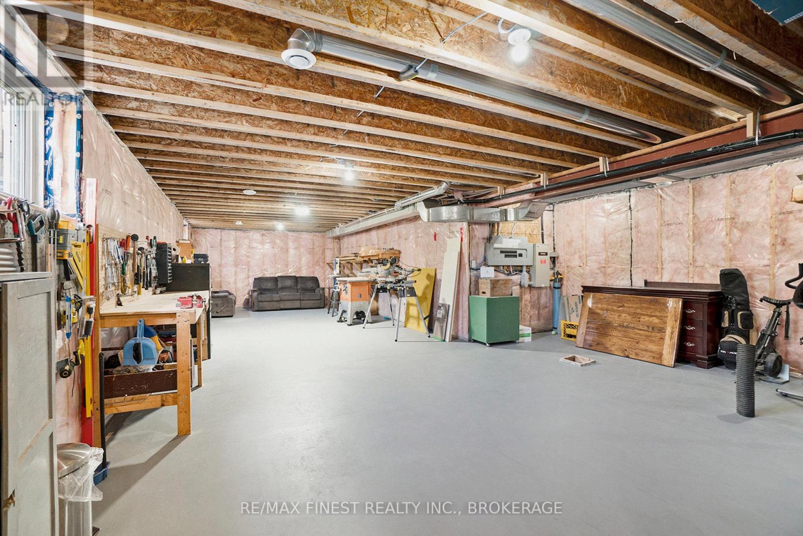 10541 Wylie Way, North Dundas, Ontario  K0E 1S0 - Photo 24 - X12894552