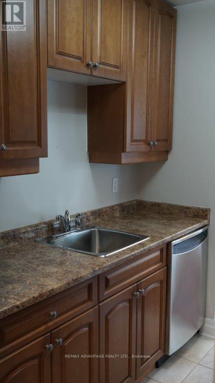 605 - 570 William Street, London East, Ontario  N6B 3E9 - Photo 17 - X12894590