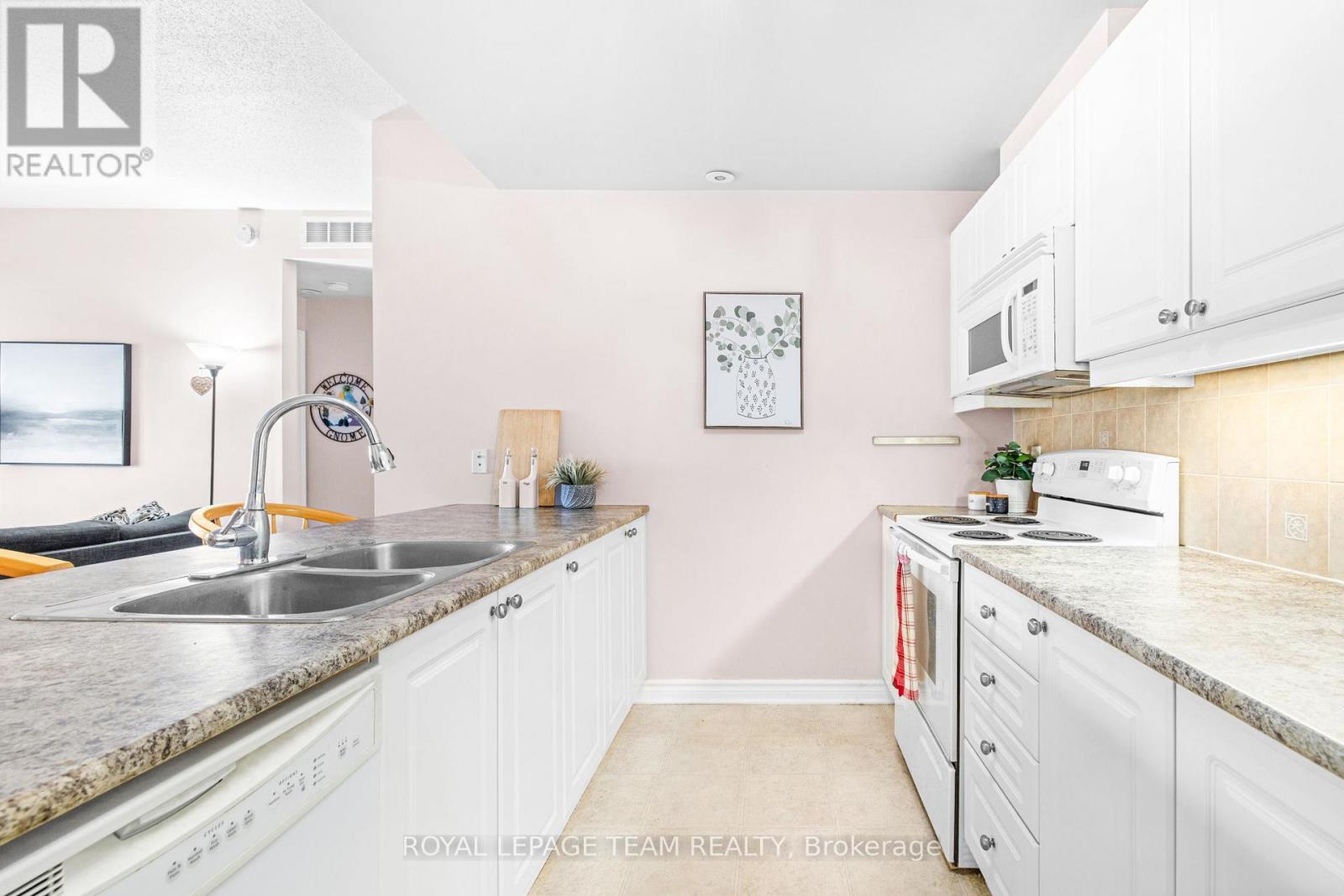 E - 1103 Stittsville Main Street, Ottawa, Ontario  K2S 0C7 - Photo 12 - X12894532