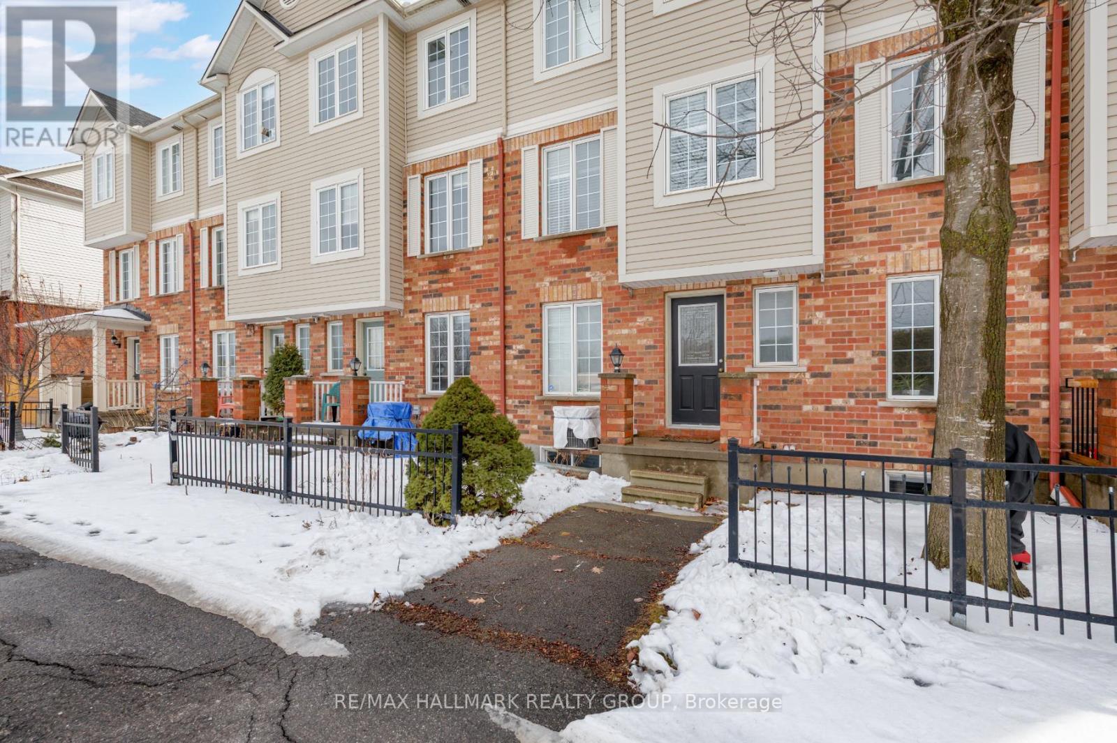 241 - 90 Edenvale Drive, Ottawa, Ontario  K2K 3N8 - Photo 19 - X12894606