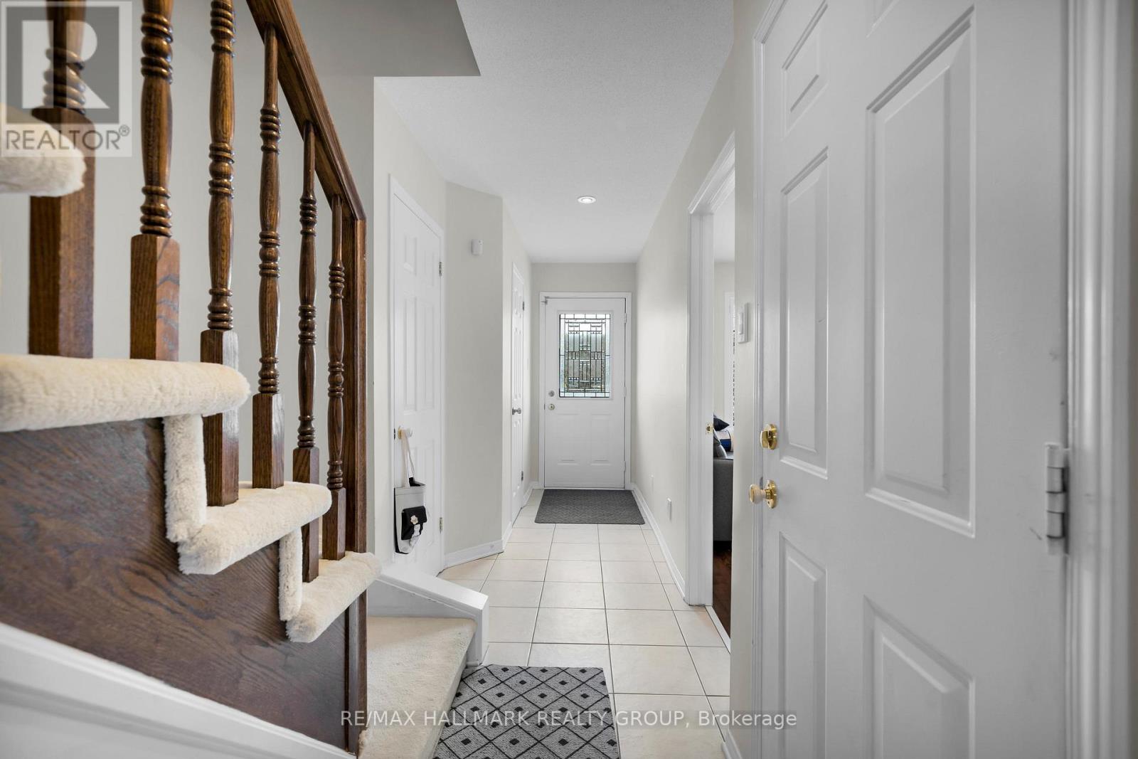 241 - 90 Edenvale Drive, Ottawa, Ontario  K2K 3N8 - Photo 2 - X12894606