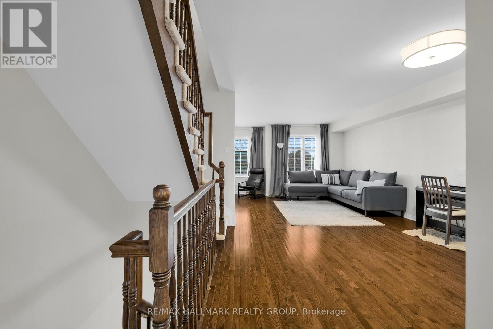 241 - 90 Edenvale Drive, Ottawa, Ontario  K2K 3N8 - Photo 5 - X12894606