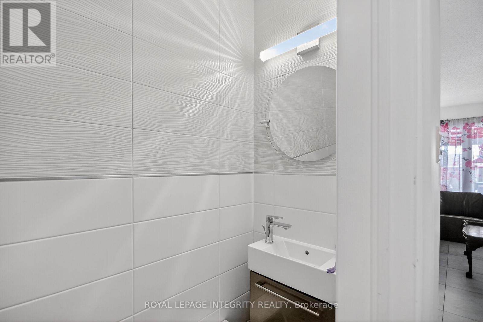 2092 Legrand Crescent, Ottawa, Ontario  K1E 3T6 - Photo 20 - X12894646