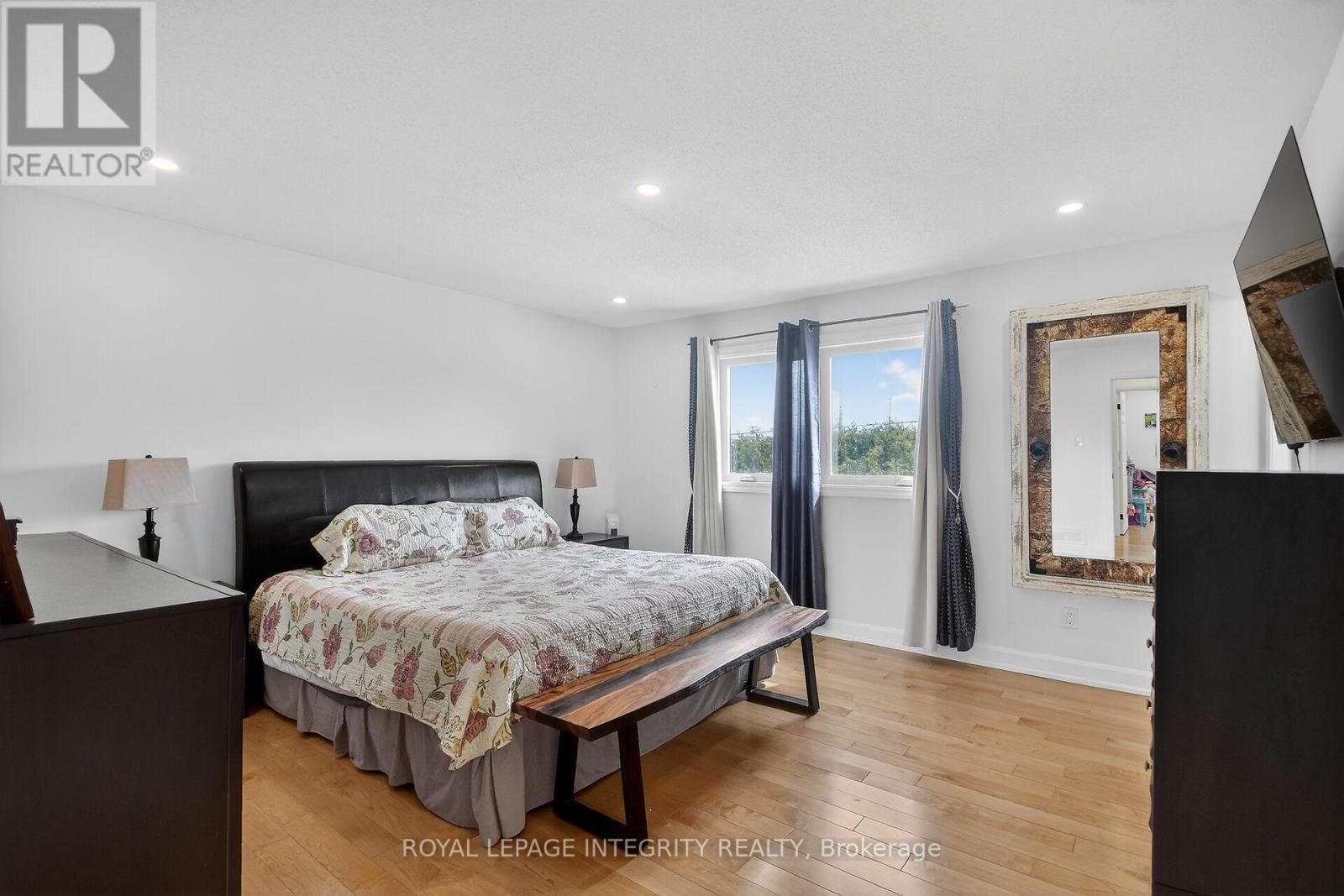 2092 Legrand Crescent, Ottawa, Ontario  K1E 3T6 - Photo 23 - X12894646