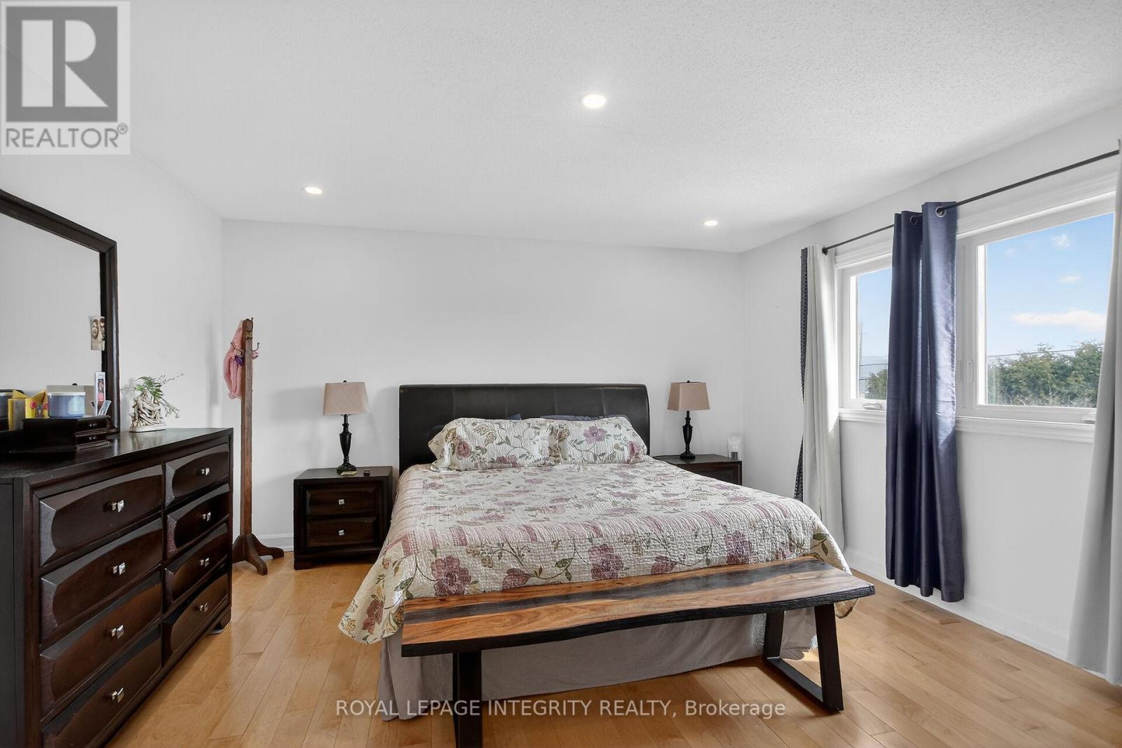 2092 Legrand Crescent, Ottawa, Ontario  K1E 3T6 - Photo 24 - X12894646