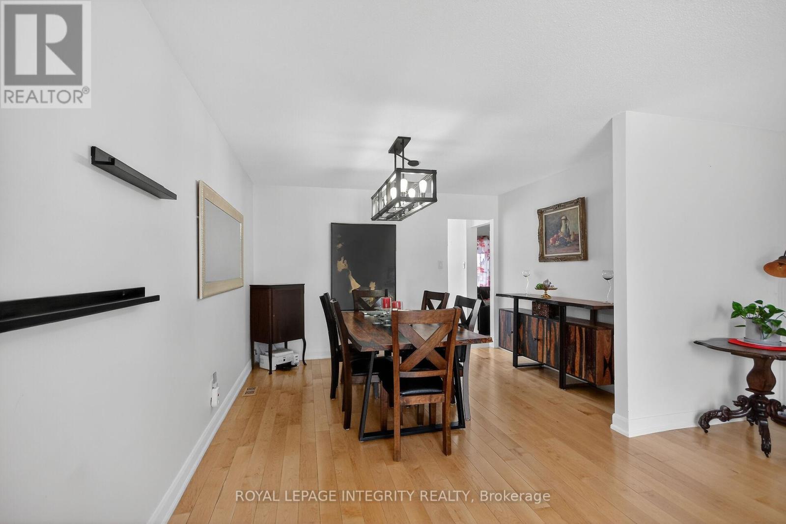 2092 Legrand Crescent, Ottawa, Ontario  K1E 3T6 - Photo 8 - X12894646