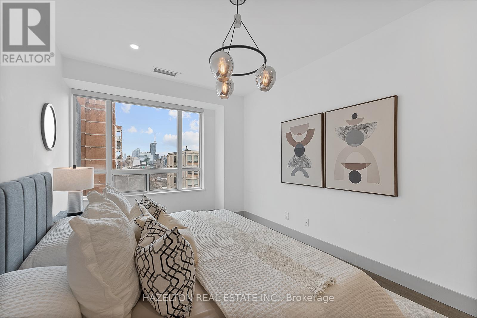 1209 - 102 Bloor Street W, Toronto, Ontario  M5S 1M8 - Photo 14 - C12894554