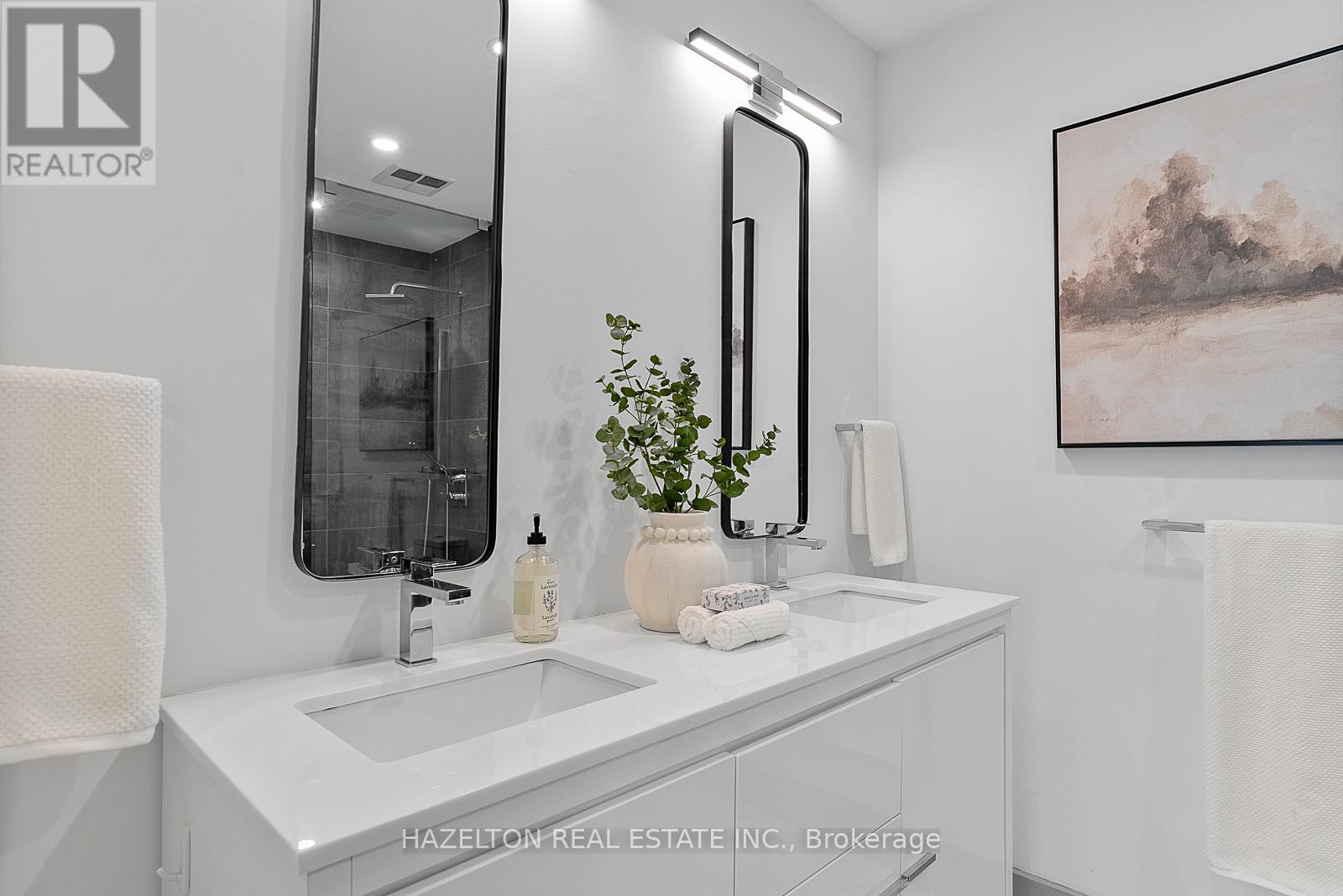 1209 - 102 Bloor Street W, Toronto, Ontario  M5S 1M8 - Photo 17 - C12894554