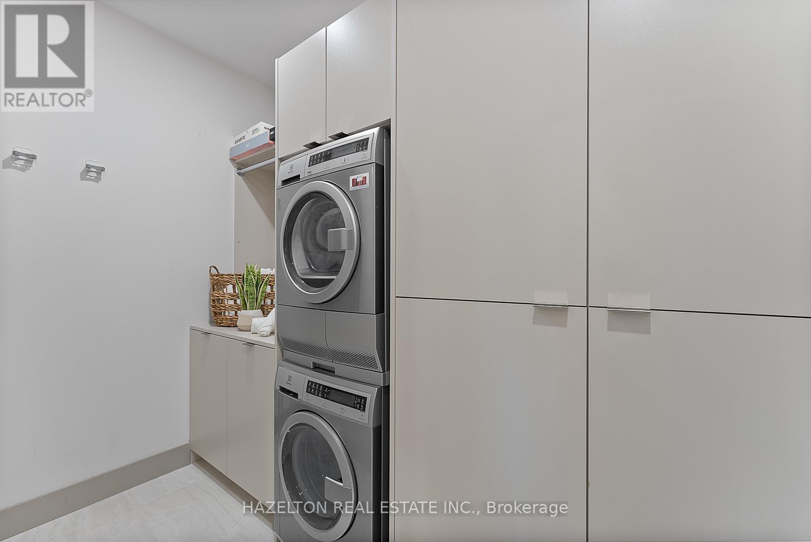 1209 - 102 Bloor Street W, Toronto, Ontario  M5S 1M8 - Photo 27 - C12894554