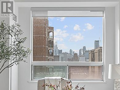 1209 - 102 Bloor Street W, Toronto, Ontario  M5S 1M8 - Photo 3 - C12894554