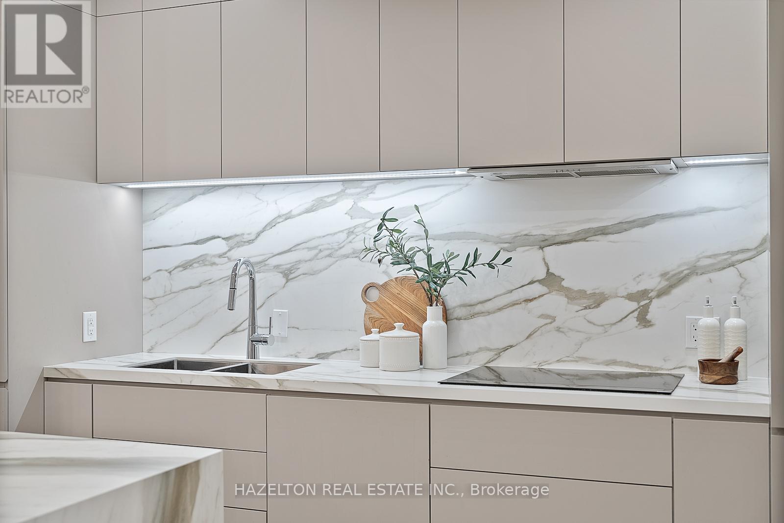 1209 - 102 Bloor Street W, Toronto, Ontario  M5S 1M8 - Photo 9 - C12894554