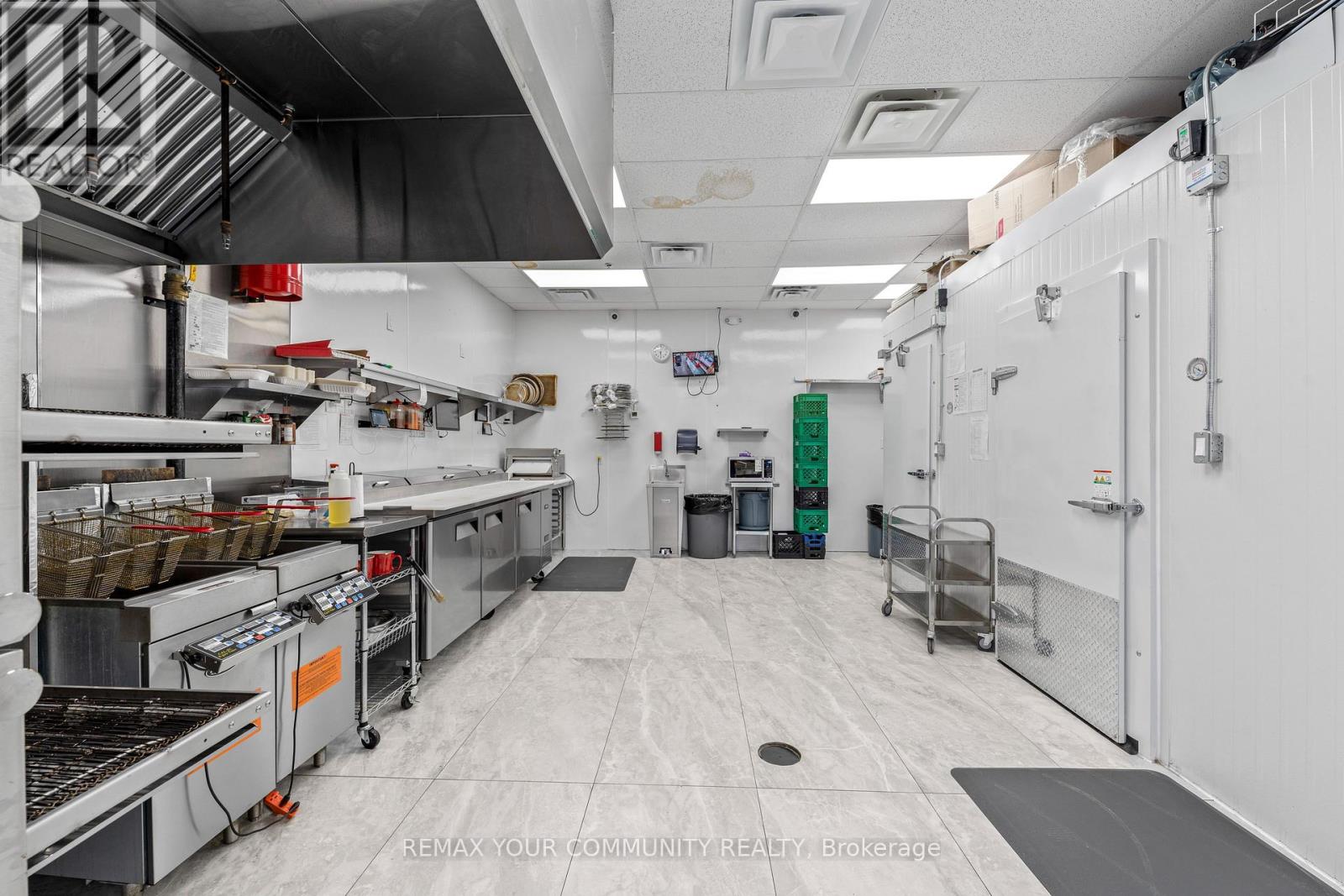 747 Don Mills Road, Toronto, Ontario  M3C 1T2 - Photo 7 - C12894574