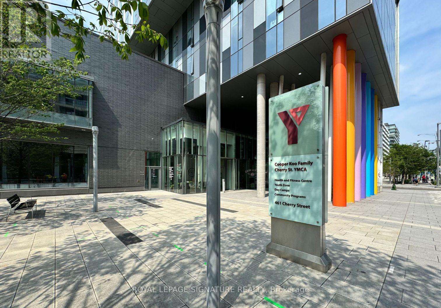 806 - 21 Lawren Harris Square, Toronto, Ontario  M5A 0T4 - Photo 13 - C12894654