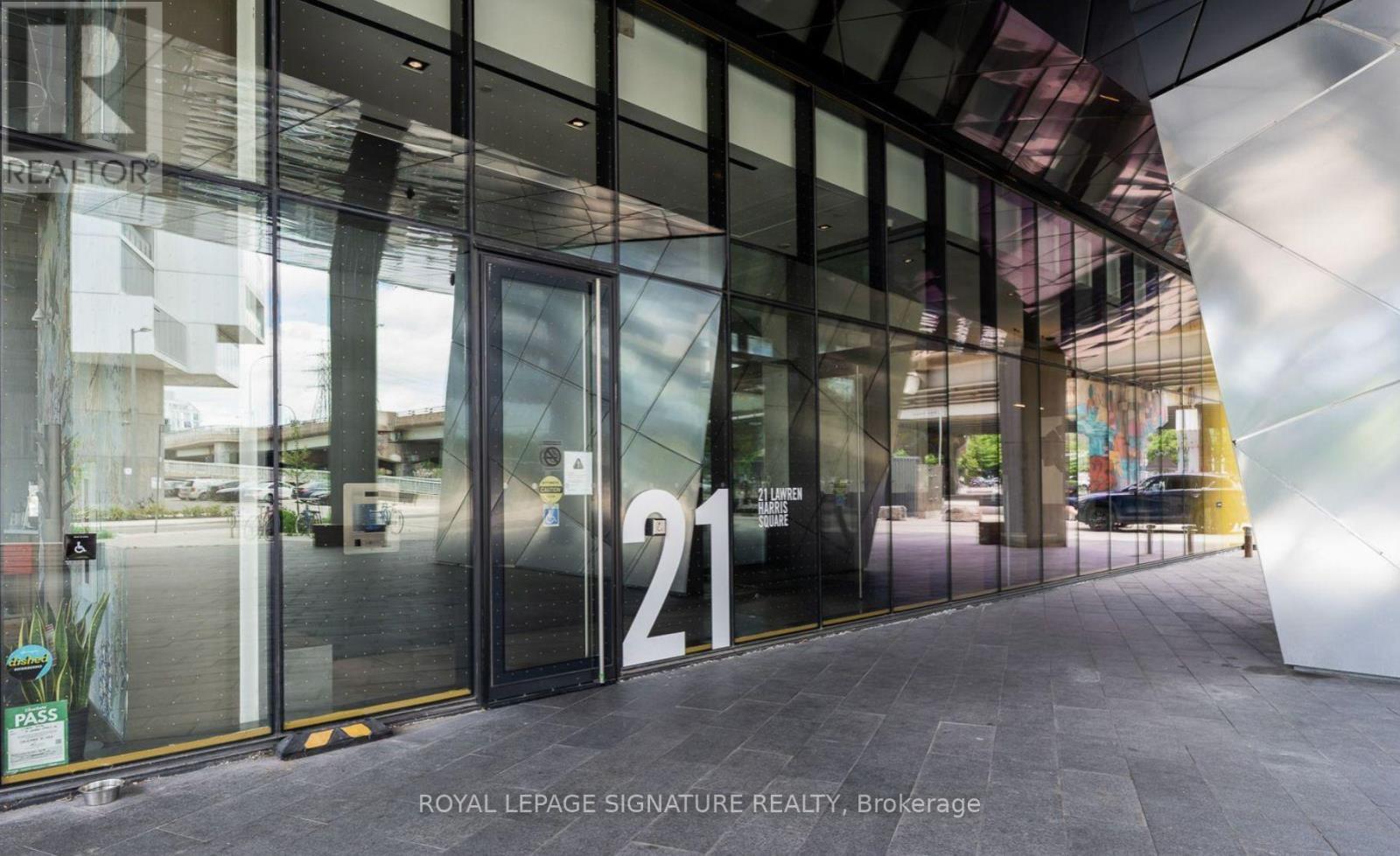 806 - 21 Lawren Harris Square, Toronto, Ontario  M5A 0T4 - Photo 2 - C12894654