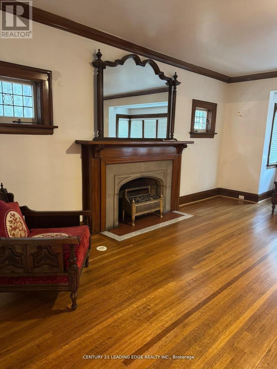 1274 Broadview Avenue, Toronto, Ontario  M4K 2T4 - Photo 8 - E12894568