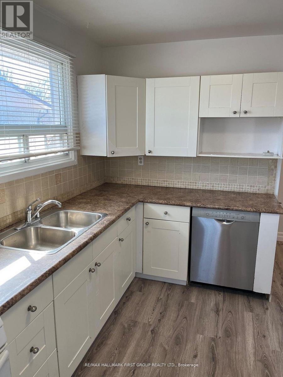 780 Westshore Boulevard, Pickering, Ontario  L1W 2V3 - Photo 2 - E12894638