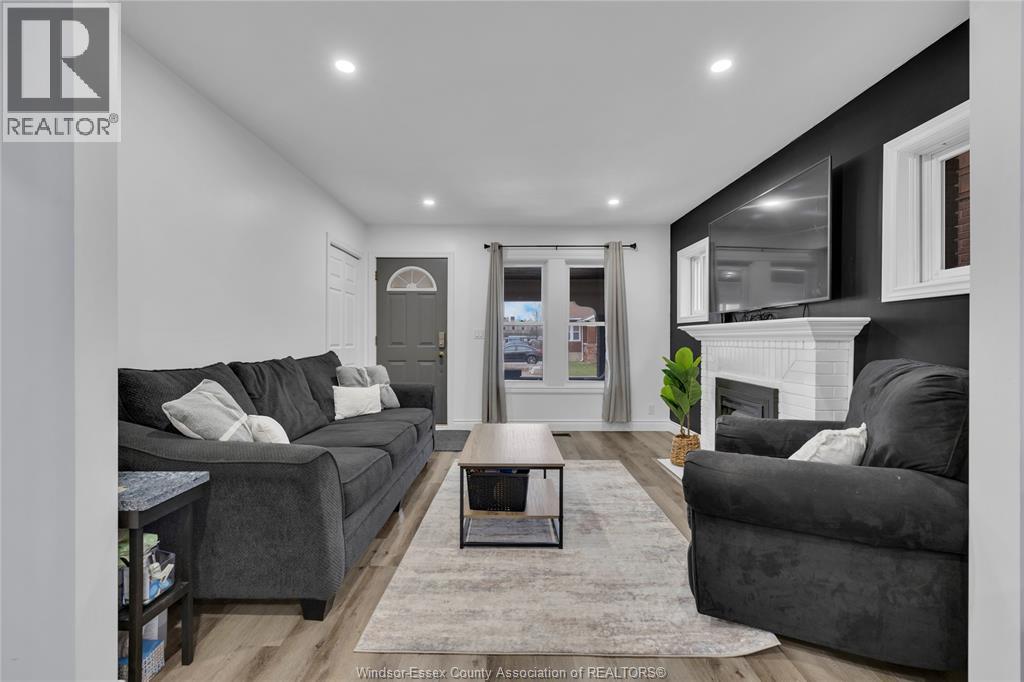 1362 Dufferin Place, Windsor, Ontario  N8X 3K1 - Photo 3 - 26005618