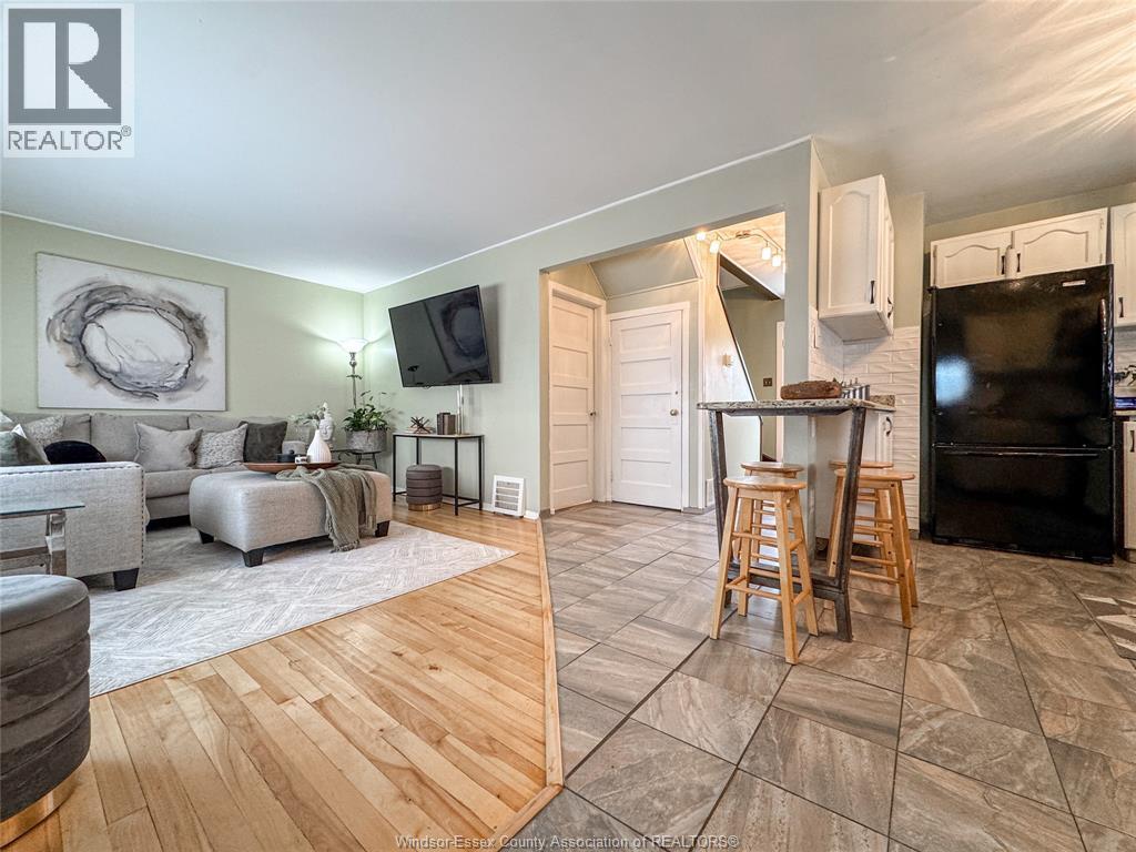 1408 Tourangeau, Windsor, Ontario  N8Y 4J2 - Photo 3 - 26005500