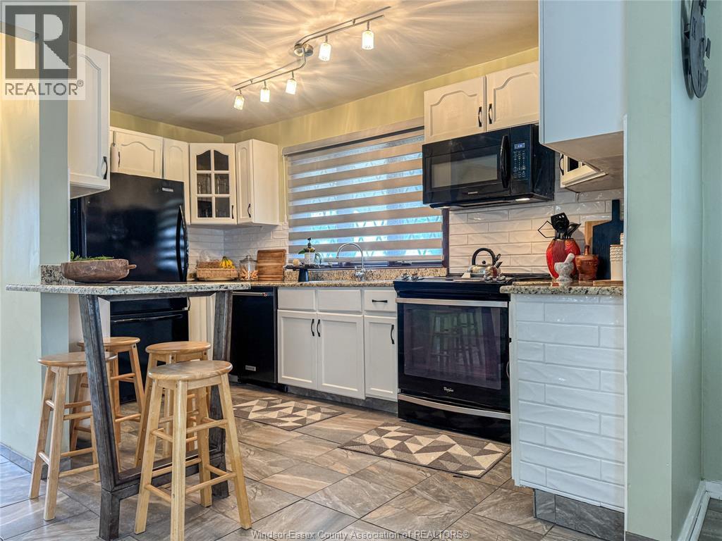 1408 Tourangeau, Windsor, Ontario  N8Y 4J2 - Photo 5 - 26005500